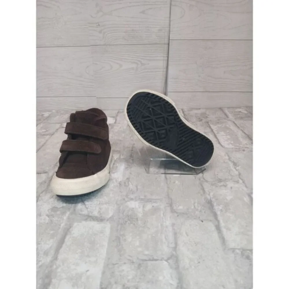 Converse All Star Children's Size 4 Brown Suede High Tops‎